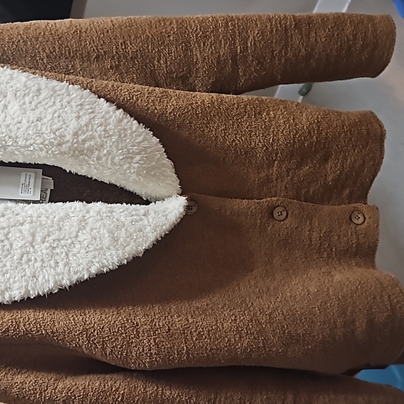 Barefoot dreams cozychic faux shearling cardigan - Picture 4 of 9